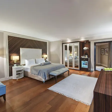 Elite World Florya 5*